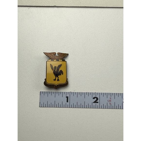 WWII US Army Air Corps Vintage Pin 18th Fighter Wing - Picture 2 of 6